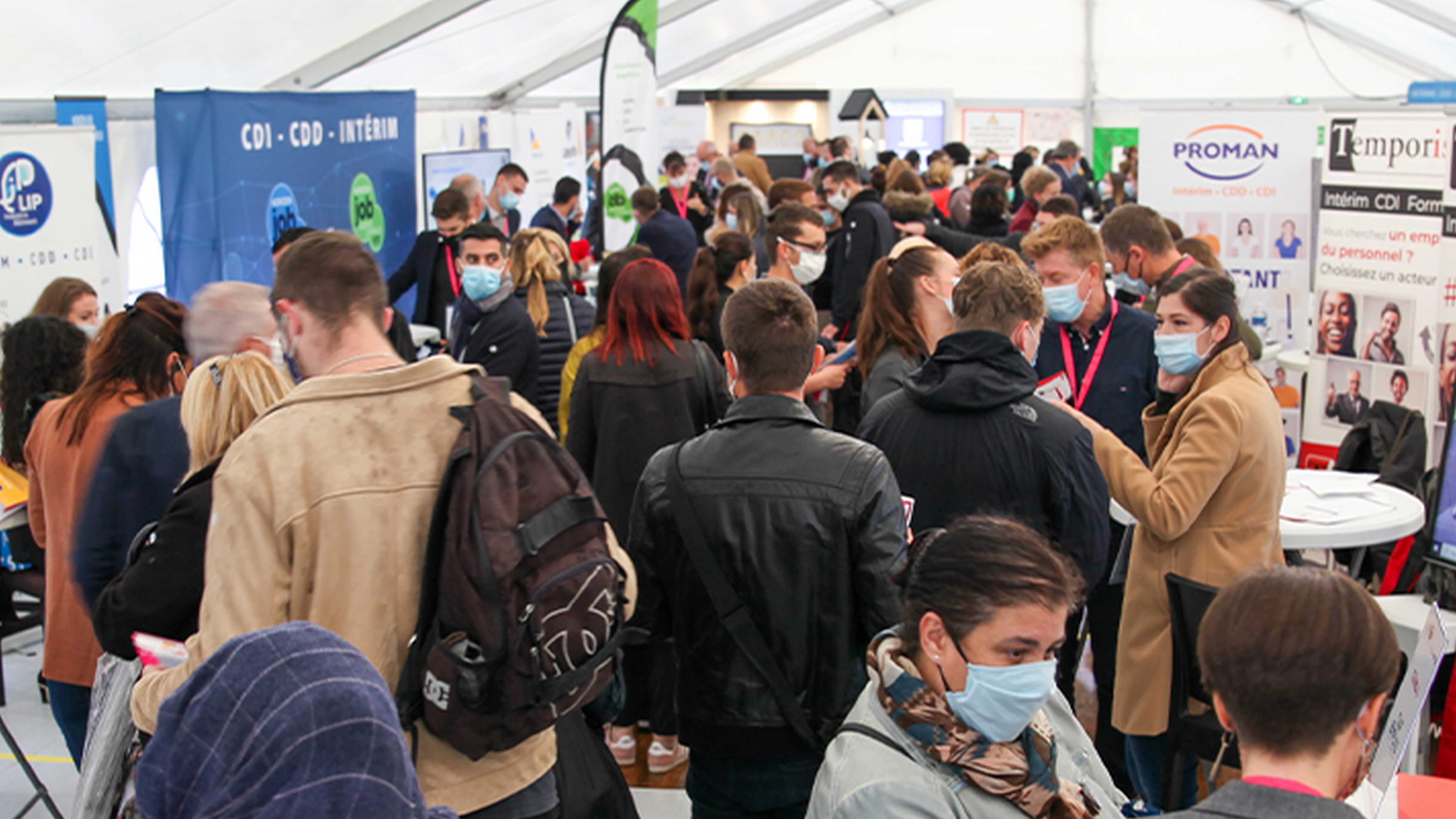 Bordeaux : Un "Village des Recruteurs" sur la place des Quinconces