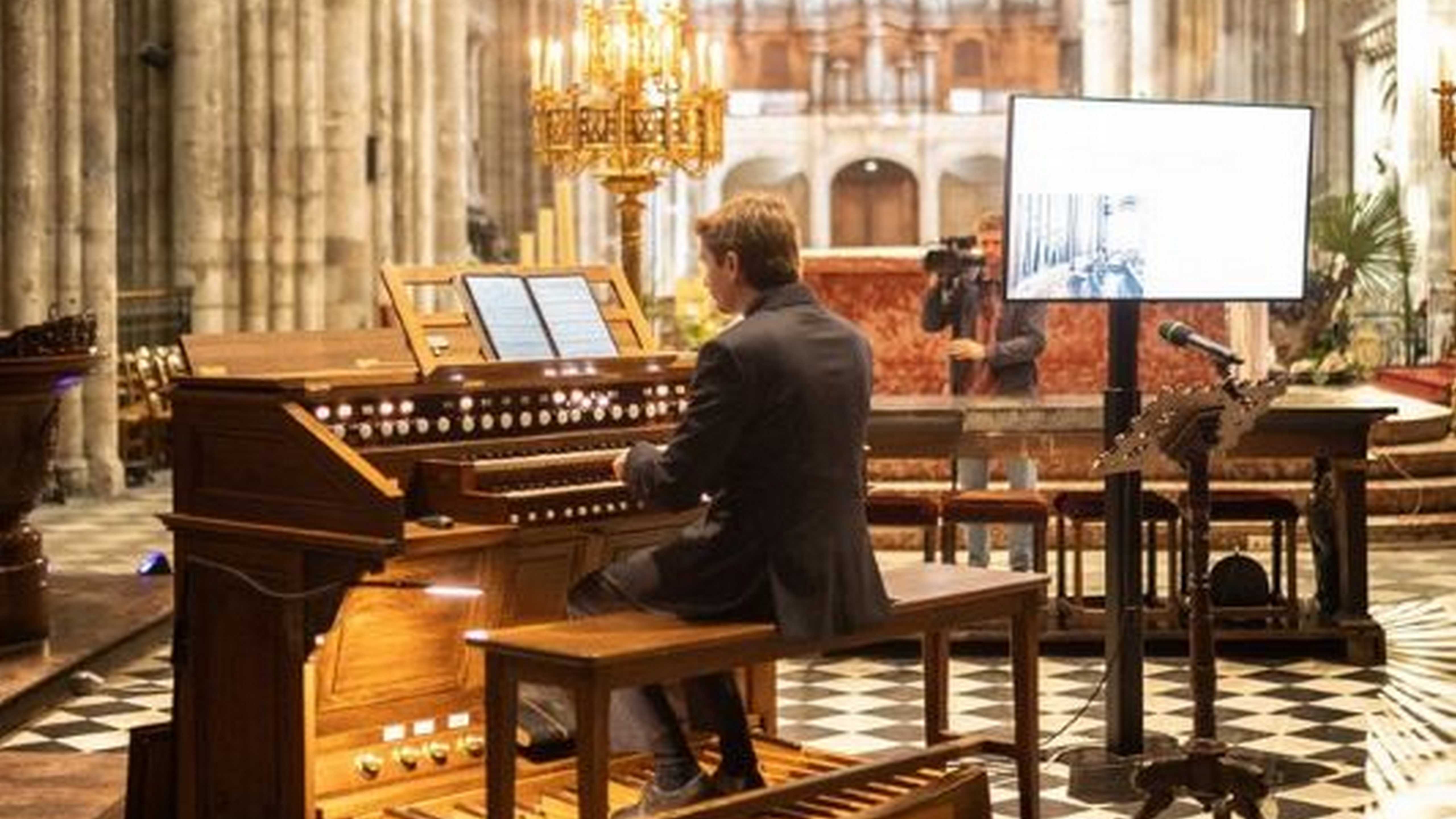Cathédrale de Bordeaux : Après 15 mois de restauration, l'orgue de choeur sonne à nouveau !